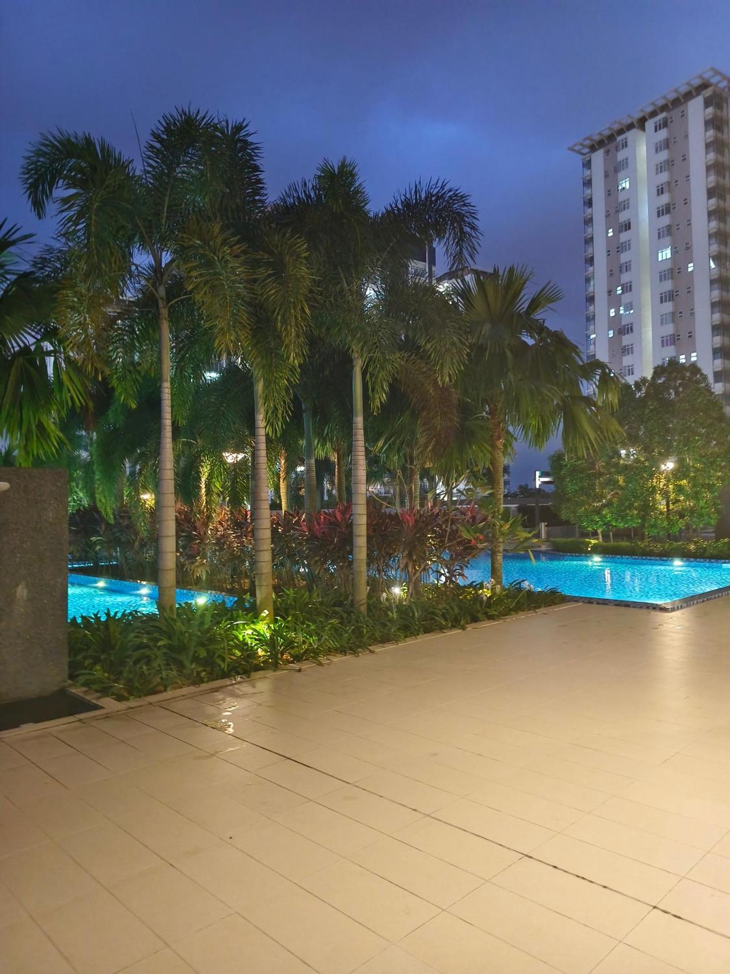 The Moon Homestay At Putrajaya Exterior photo
